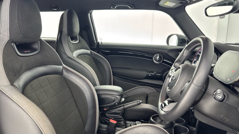 MINI Hatchback 1.5 Cooper Sport 3dr Auto Petrol Hatchback